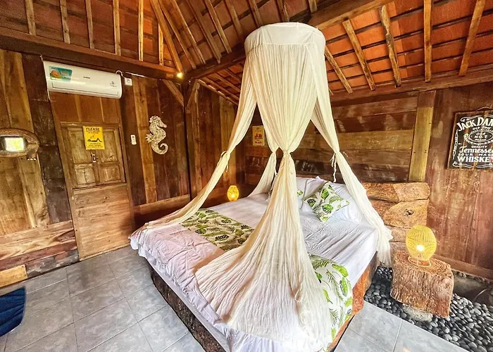 Unique Wooden House With A View Jungle 1br Private ヴィラ