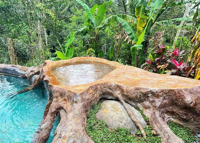 ヴィラ Unique Wooden House With A View Jungle 1br Private